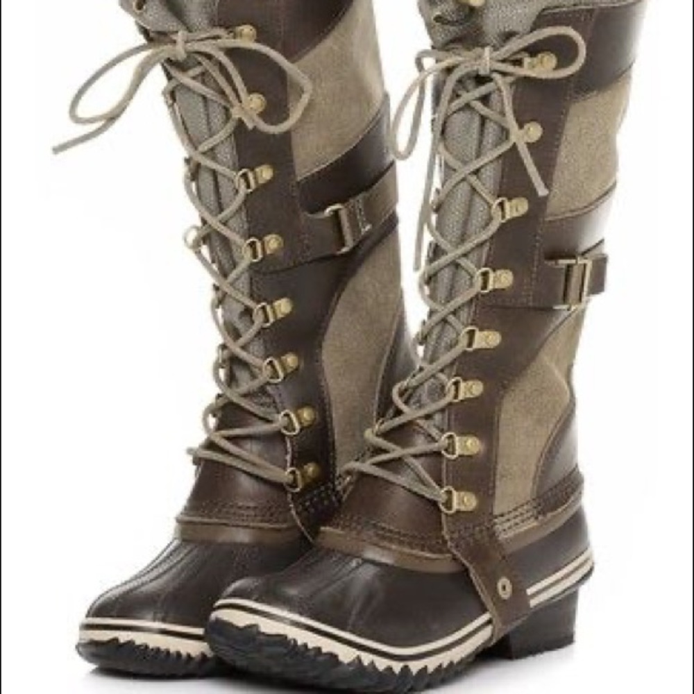 Sorel Conquest Carly Boots size 6.5, Forrest green